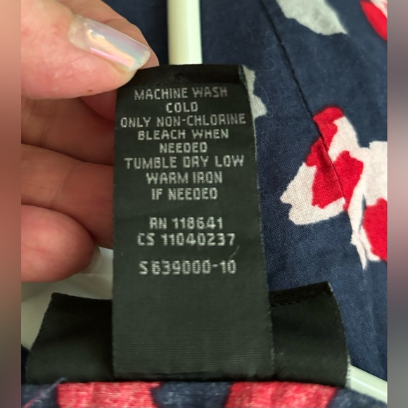 Red,white,blue button down tunic by Lane Bryant size 18/20. - Picture 7 of 8